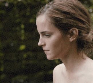 colonia nude|Emma Watson